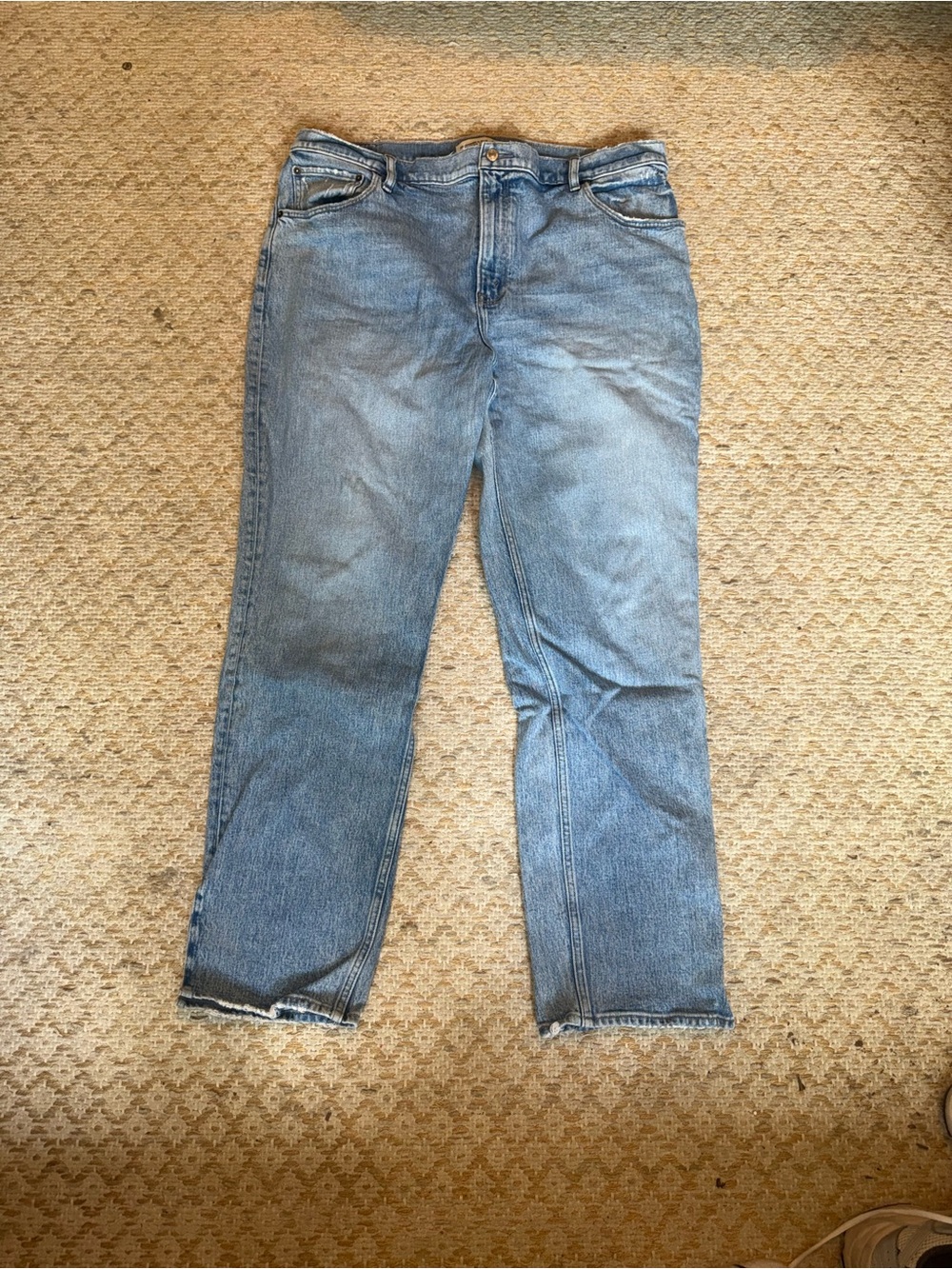 Abercrombie & Fitch 90s High Rise Straight Jeans